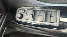 Toyota C-HR 1.8 Hybrid Design 5dr CVT Hybrid Hatchback